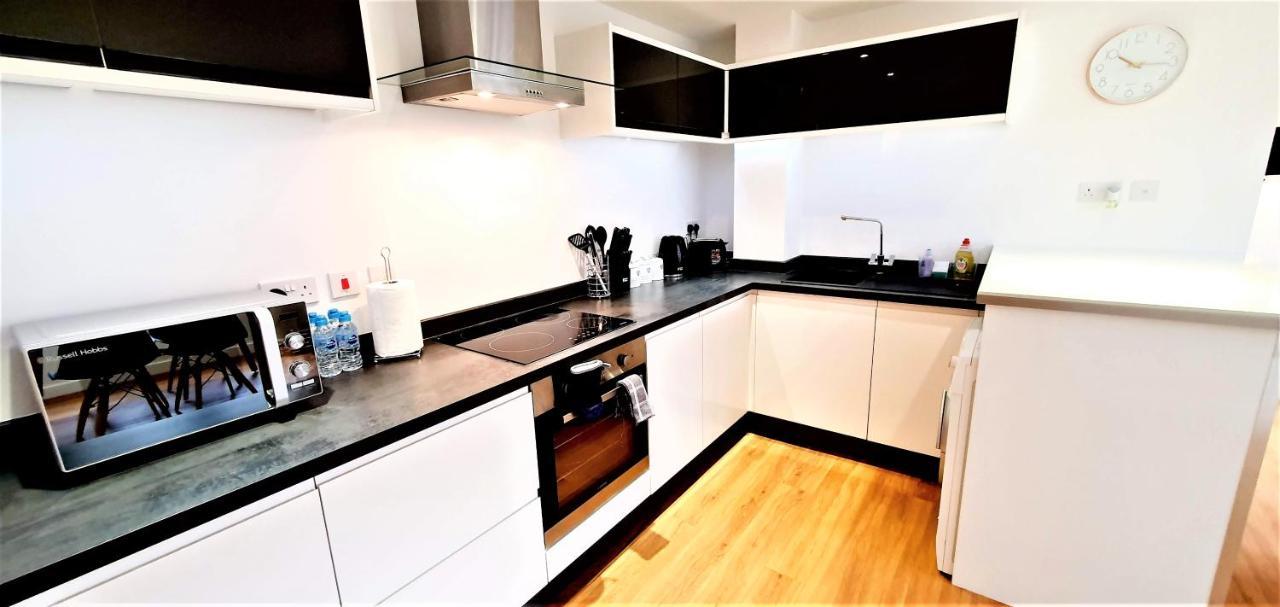 Cliftonville Heights - 2 Bed Away From Apartment Northampton