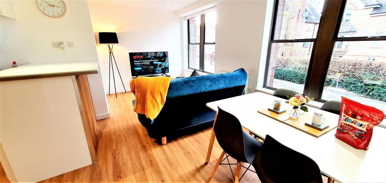 Cliftonville Heights - 2 Bed Away From * Northampton