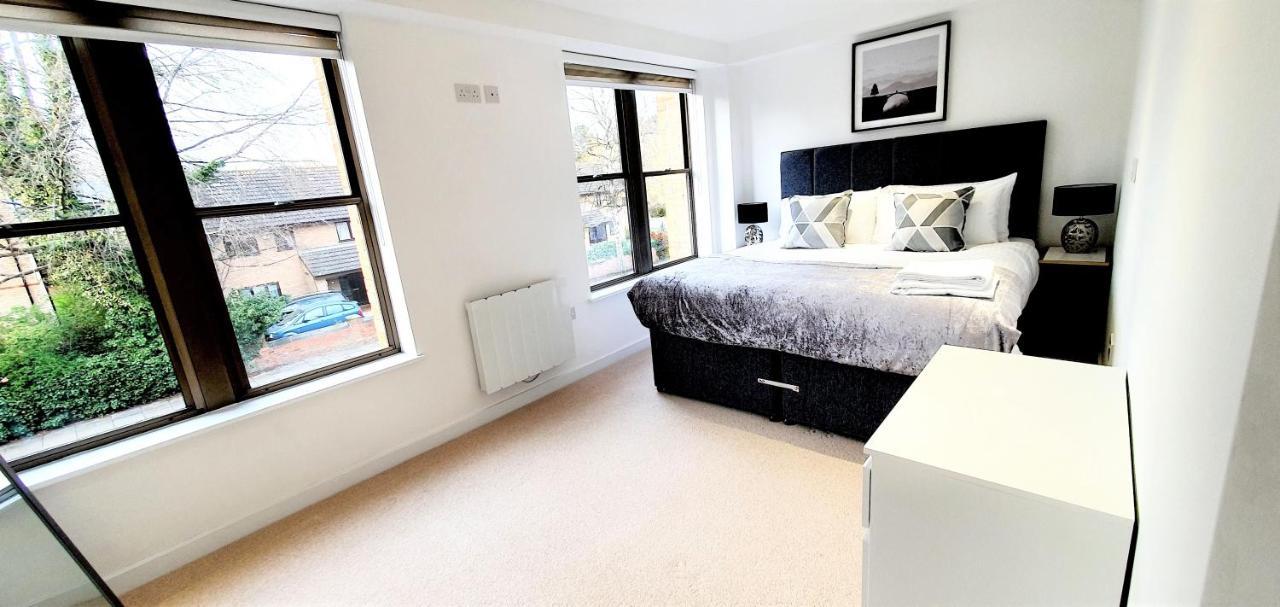 Cliftonville Heights - 2 Bed Away From *
